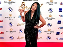 Keren Banget! Anggun Raih Penghargaan di Ajang Musik Rusia