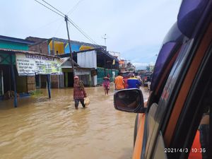 Banjir di Bima NTB, 2 Orang Tewas Banjir di Bima NTB, 2 Orang Tewas