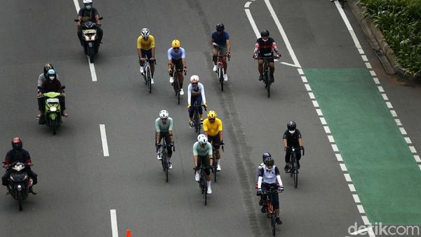 Diberi Jalan Permanen, Pesepeda Ini Bandel Keluar Jalur