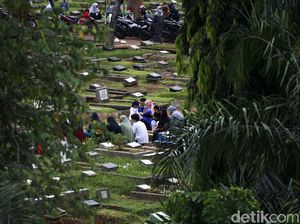 Apa Saja Doa Ziarah Kubur? Ini Urutan Lengkapnya dengan Bacaan Arab Apa Saja Doa Ziarah Kubur? Ini Urutan Lengkapnya dengan Bacaan Arab