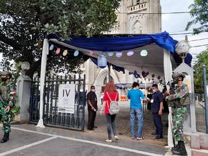 Cerita Jemaat Misa Paskah di Katedral Jakarta: Prokes Ketat dan Dijaga Aparat