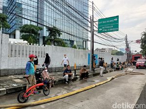 Kebakaran Basement Apartemen Taman Sari Jaksel Hanguskan 2 Mobil Kebakaran Basement Apartemen Taman Sari Jaksel Hanguskan 2 Mobil