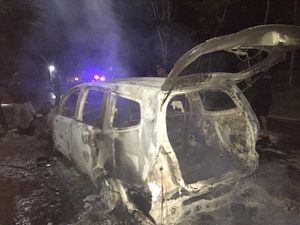Mobil Hangus Terbakar di Ponorogo