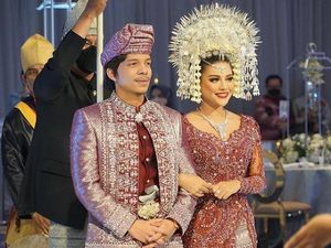 6 Baju Adat Minang untuk Pengantin, Penghulu, dan Sehari-hari 6 Baju Adat Minang untuk Pengantin, Penghulu, dan Sehari-hari