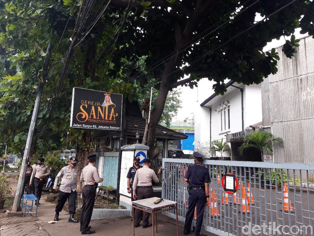 Begini Pengamanan Ibadah Paskah di Gereja Santa Jaksel Begini Pengamanan Ibadah Paskah di Gereja Santa Jaksel