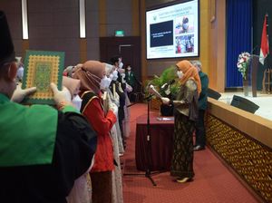 Unusa Lantik dan Ambil Sumpah 29 Mahasiswa Kedokteran Angkatan Pertama