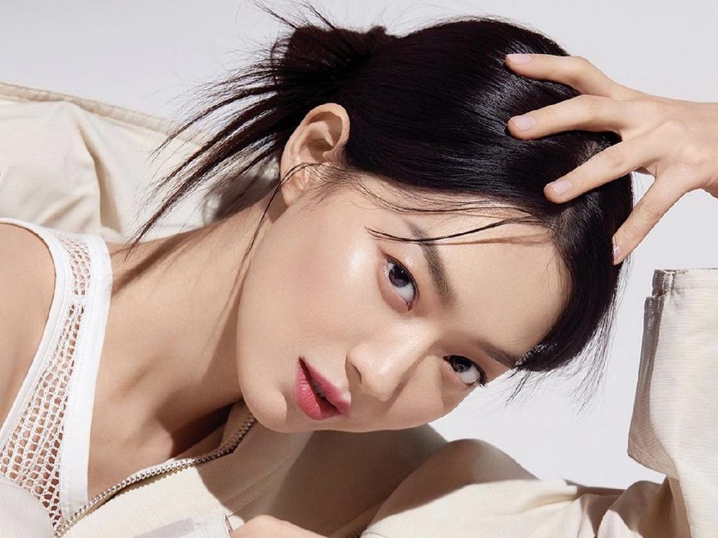 Foto: Shin Min Ah dan 10 Aktris Korea yang Awet Muda, Cantik Bak Vampir Foto: Shin Min Ah dan 10 Aktris Korea yang Awet Muda, Cantik Bak Vampir