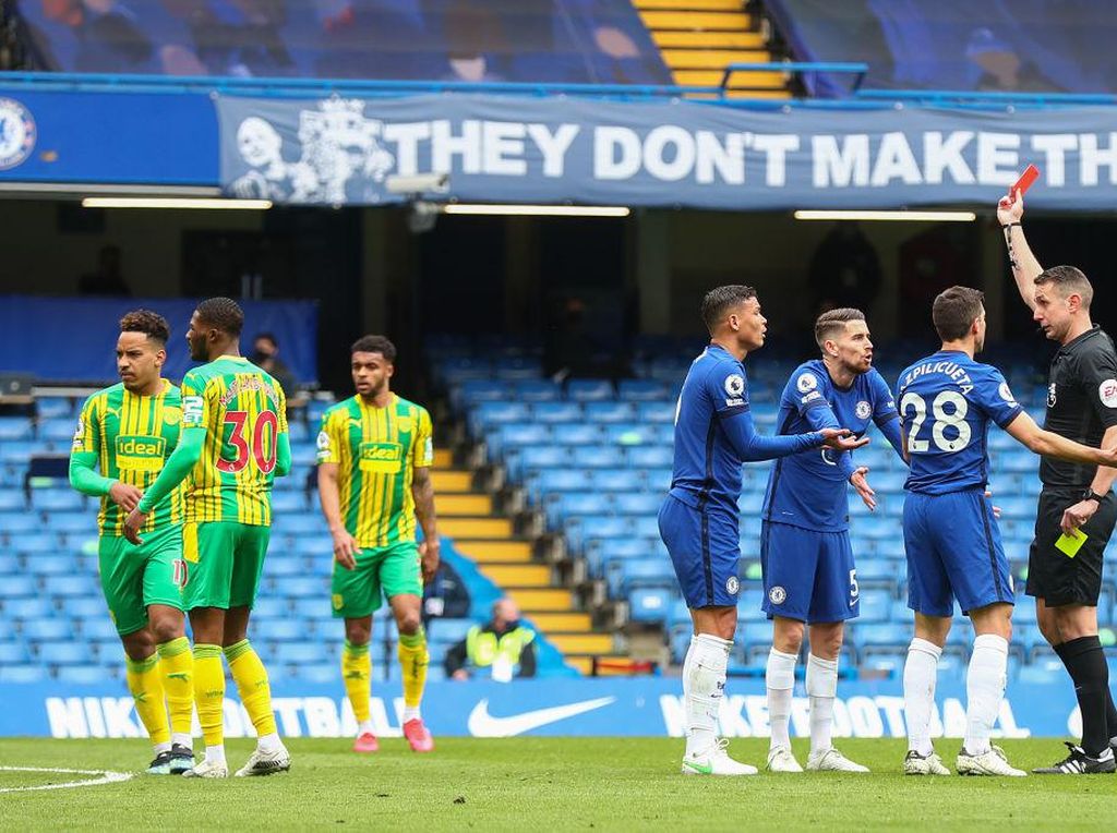 Kartu Merah Thiago Silva Bikin Chelsea Susah Kartu Merah Thiago Silva Bikin Chelsea Susah