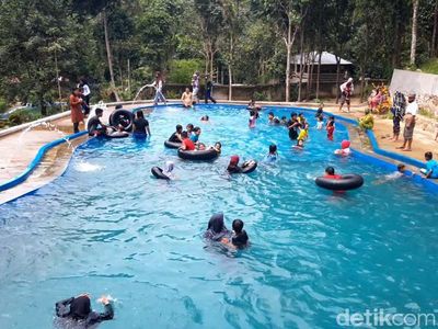 Foto Wai Batu Buat Ngadem, Wisata Alam Unik dari Polman
