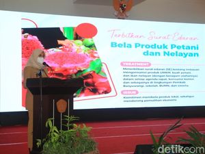 2 Kampus Serahkan Policy Brief ke Bupati Ipuk agar Produktivitas Udang Terjaga