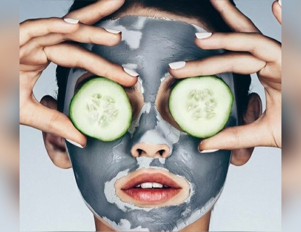 Deep cleansing dengan clay mask dan masker timun/Pinterest.com/dannielabueno Milia