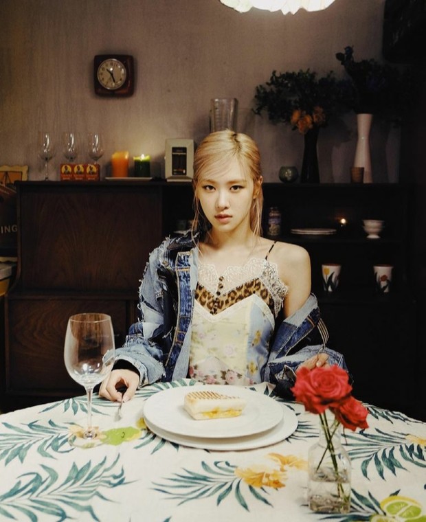 Rose BLACKPINK Jadi Bintang Tamu di 'The Kelly Clarkson Show'