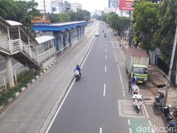 Galian-galian di Sepanjang Jl Mampang Prapatan Raya Jaksel Sudah Ditutup
