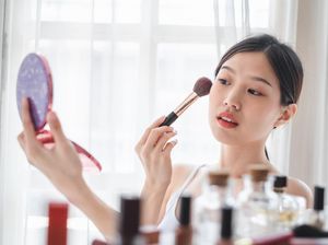 7 Langkah Tampil Cantik dengan Peach Look Make Up Ala Korea 7 Langkah Tampil Cantik dengan Peach Look Make Up Ala Korea
