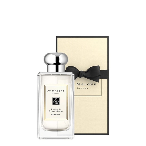 Sama seperti namanya, parfum dari Jo Malone ini campuran dari bunga peony yang menggairahkan dan berbaur dengan sensualitas suede yang lembut dan merona.