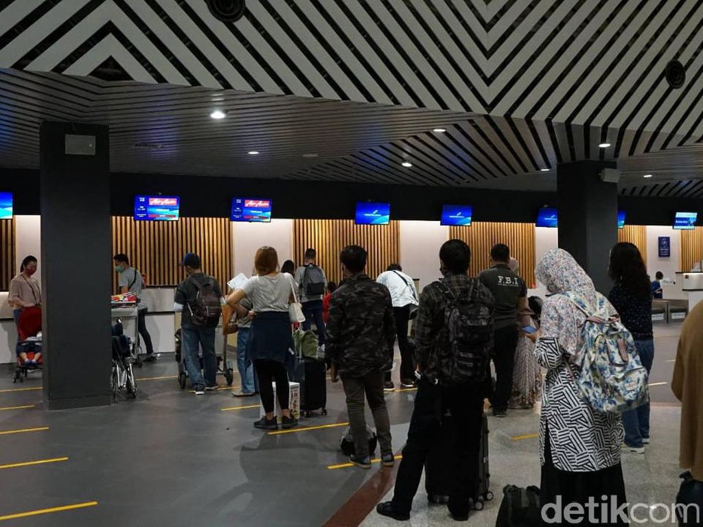 Jumlah Penumpang di Bandara Juanda Naik 18 Persen Selama Libur Paskah Jumlah Penumpang di Bandara Juanda Naik 18 Persen Selama Libur Paskah