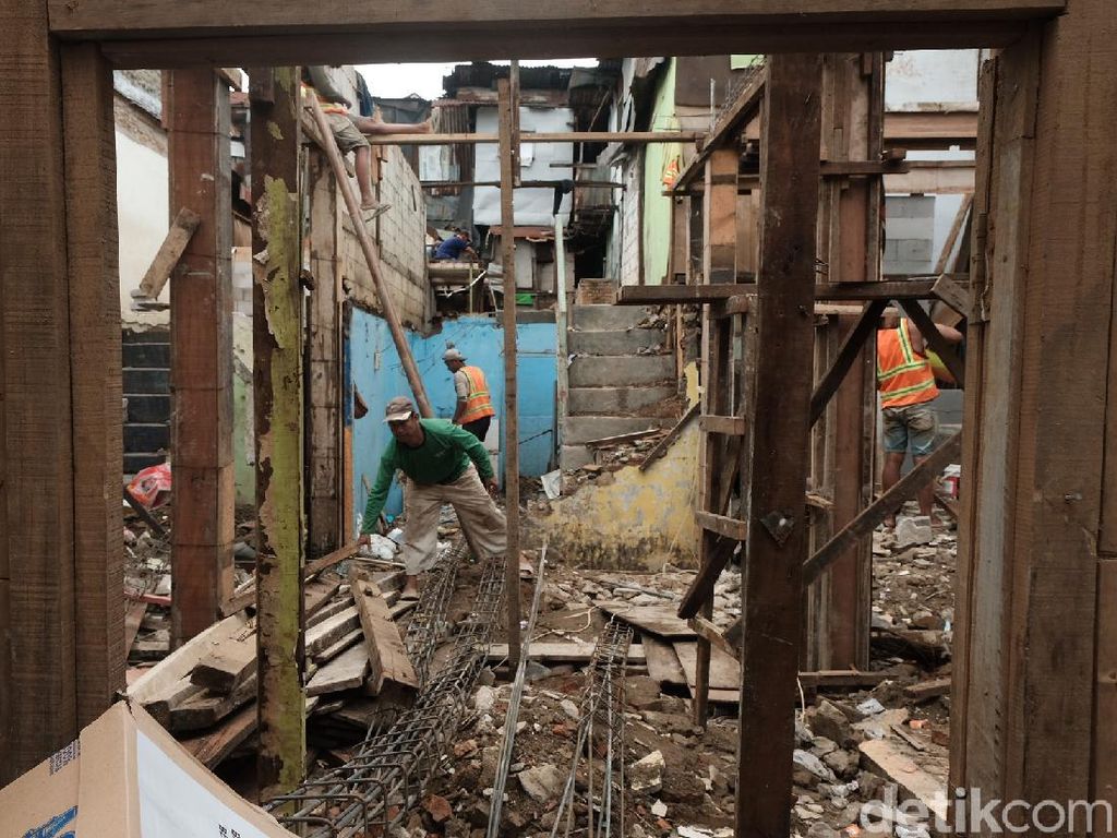 Ini Proyek Rumah Panggung Anies di Lokasi Banjir DKI Ini Proyek Rumah Panggung Anies di Lokasi Banjir DKI