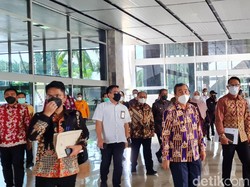 Ridwan Kamil dkk Diundang DPR Bahas RUU Energi Baru dan Terbarukan