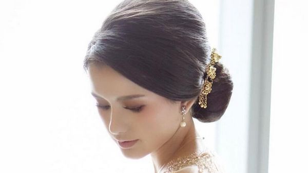 Sarah Menzel Disorot di Pernikahan Aurel dan Atta