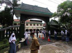 Ada Guru Positif COVID-19, PPDB SMAN 1 Solo Dipastikan Tetap Jalan