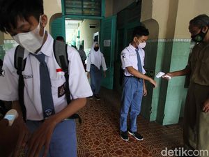 Ini Daftar 85 Sekolah di DKI yang Uji Coba Belajar Tatap Muka Besok Ini Daftar 85 Sekolah di DKI yang Uji Coba Belajar Tatap Muka Besok