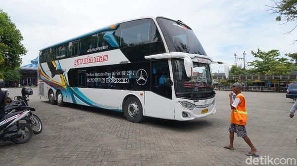 Potret Bus Double Decker Baru Jurusan Jakarta-Blora