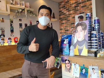 Kafe di Seoul Dihias Wajah Siwon SuJu, Bukti ELF Masih Setia!