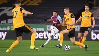 Salah satu momen Lord Lingard pamer aksi menawan saat melawan Wolves. (Foto: Getty Images/Michael Regan)