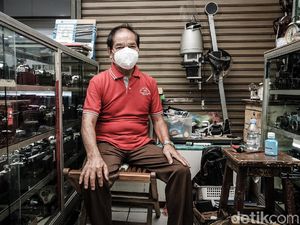 Potret Service Kamera Analog di Era Digital Potret Service Kamera Analog di Era Digital