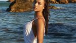 Dear Neymar, Nyesel Enggak Putus dari Model Cantik Ini?