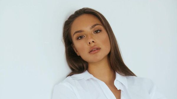 Dear Neymar, Nyesel Enggak Putus dari Model Cantik Ini?