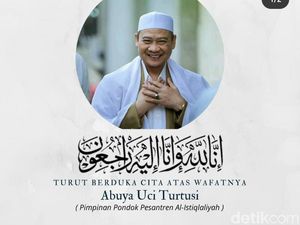 Abuya Uci Turtusi Wafat, Pelayat Diimbau Tetap Terapkan Prokes Abuya Uci Turtusi Wafat, Pelayat Diimbau Tetap Terapkan Prokes