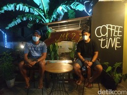 Musim Kopi 27, Bisnis Kedai Kopi Andritany Ardhiyasa-Indra Kahfi