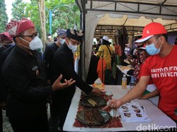 Oling River Food Festival, Tawarkan Sensasi Makan Sidat di Tepi Sungai