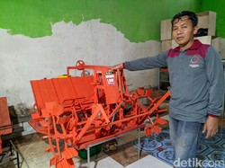 Pria di Ponorogo Bikin Ratusan Alat Tanam Padi Belajar dari YouTube