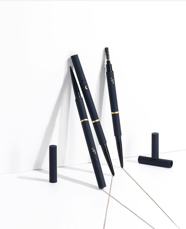 Runa Polaris 3-in-1 Brow Definer/source:instagram.com/madebyruna