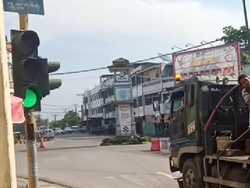 Viral Warga Hadang Truk Masuk Kota Labuhanbatu, Dituding Penyebab Jalan Rusak