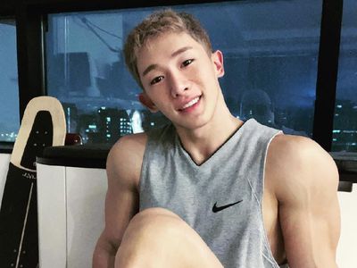 Foto: Wonho eks MONSTA X Tuai Kontroversi, Unggah Foto Vulgar di Medsos