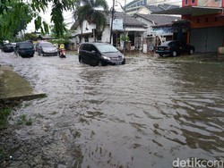 Hujan Berjam-jam, Jalan STM Medan Banjir