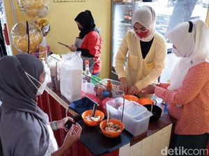 Bikin Nagih, Ini Dia Bakso Aci Kang Emil