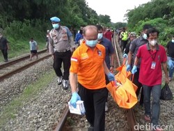 Bocah di Purwakarta Tewas Tersambar Kereta Api Saat Ambil Bola