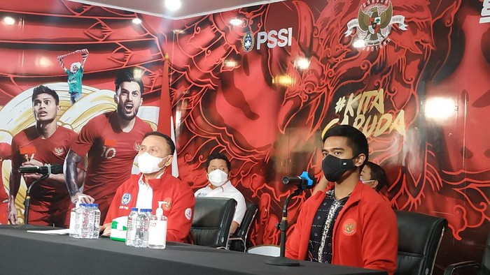Bos Persis Solo Kaesang Pangarep di Mengunjungi Kantor PSSI