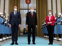 Di Tengah Krisis Politik, Uni Eropa Berhati-hati Dekati Turki