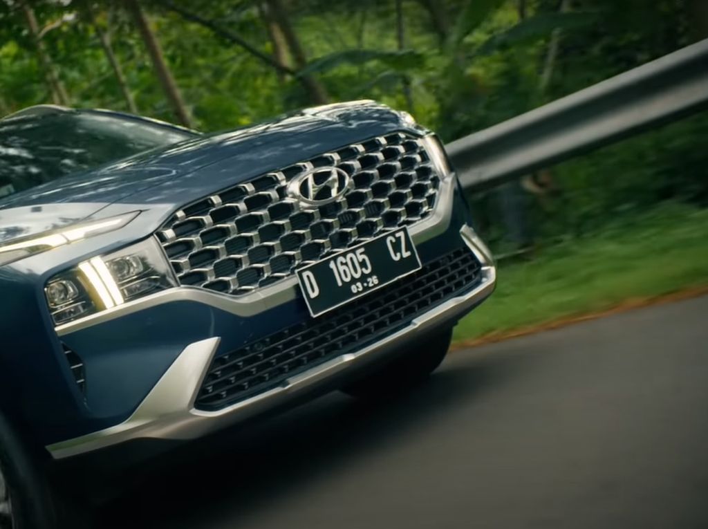 Wujud Hyundai New Santa Fe: Makin Ganteng, Tambah Canggih Wujud Hyundai New Santa Fe: Makin Ganteng, Tambah Canggih