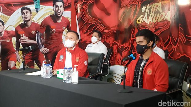 Kaesang Pangarep, bos Persis Solo, menyambangi kantor PSSI hari Rabu (7/4/2021).