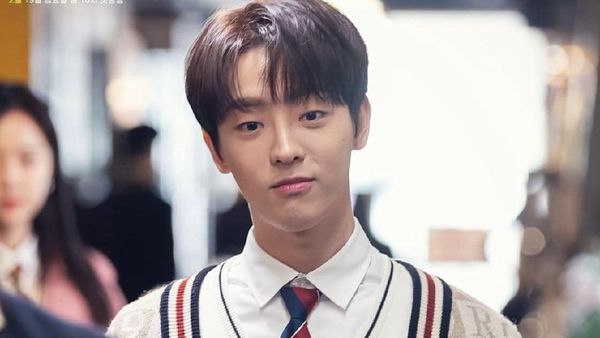 8 Potret Lee Tae Vin, Eks Idol KPop yang Jadi Bintang The Penthouse 2