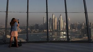Menikmati Kota Dubai dari Landmark Baru The Palm Tower