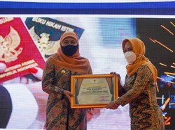 Pemkot Mojokerto Raih Penghargaan Kota Bebas dari BAB Sembarangan