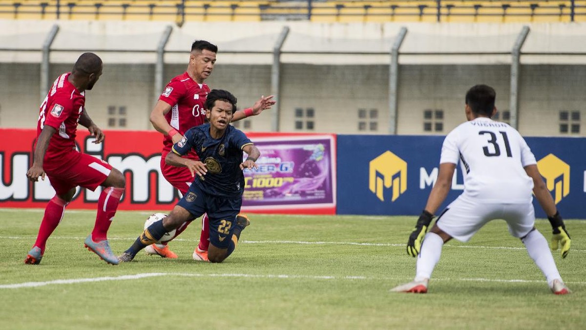 Laga Persela vs Persik tuntas 2-2. (Foto: M Agung Rajasa/ANTARA FOTO)