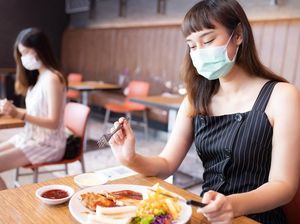 Sudah Vaksin Covid-19, Apa Benar Jadi Aman Makan di Restoran?